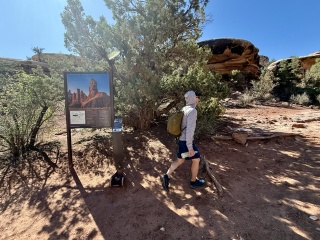 Elephant Hill Trailhead.  Chesler Park and the Joint loop